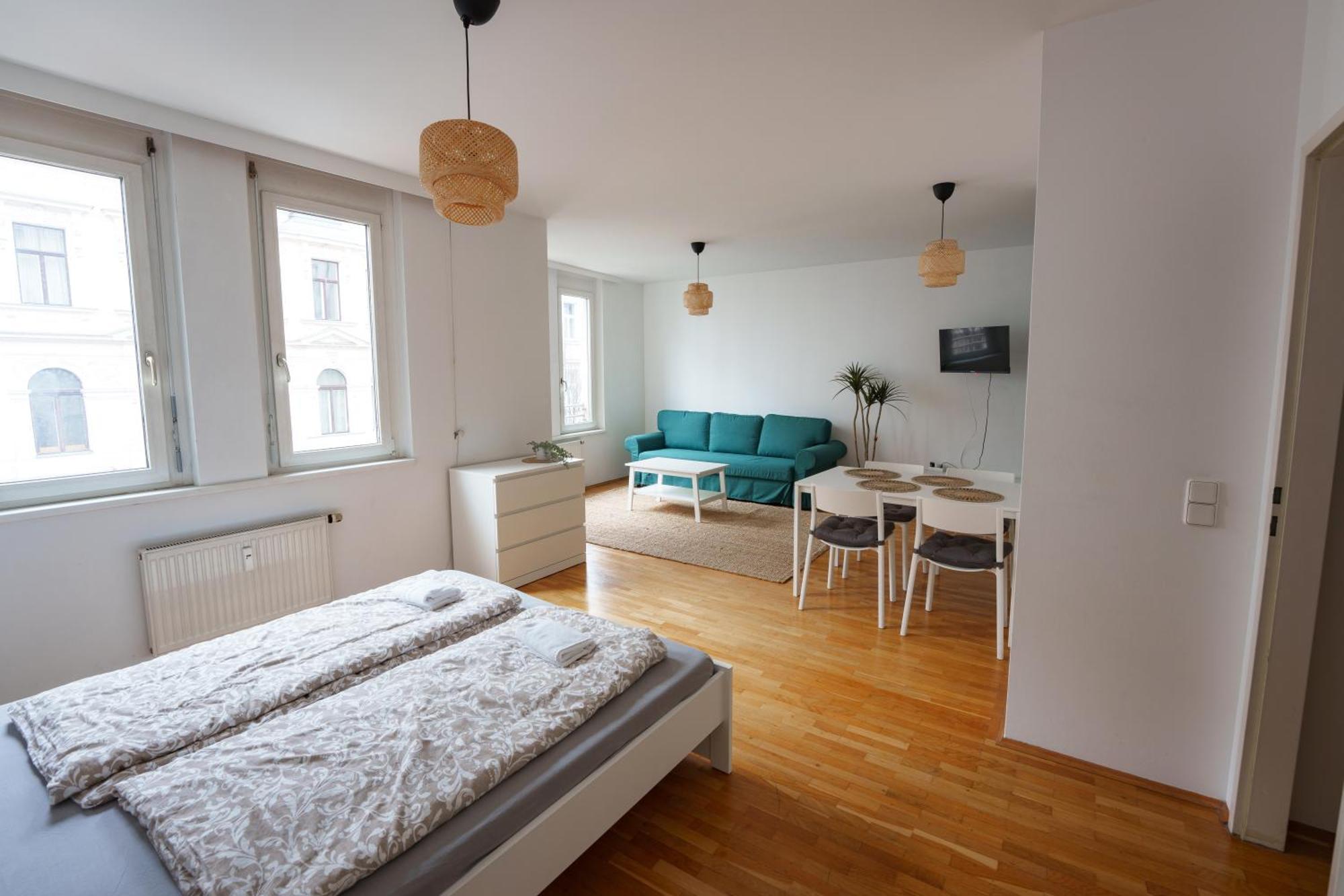 Living - Lerchenfelder Straße *